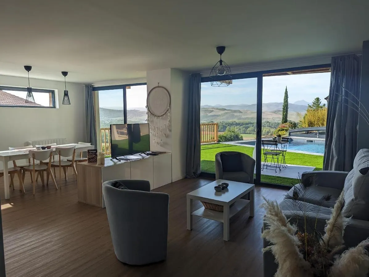 Bienvenue Chez Severine Et Julien Appartement 75M2 Mirefleurs Apartment
