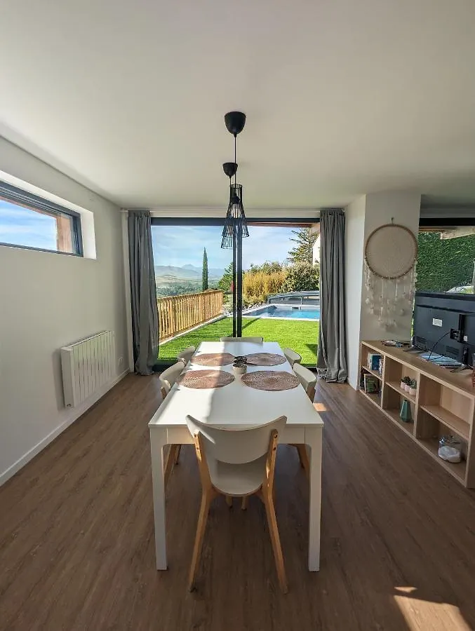 Apartment Bienvenue Chez Severine Et Julien Appartement 75M2 Mirefleurs France