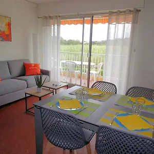 appartement-t3-le-lavandou-a-150-m-de-la-plage.fr-provencehotel.com/