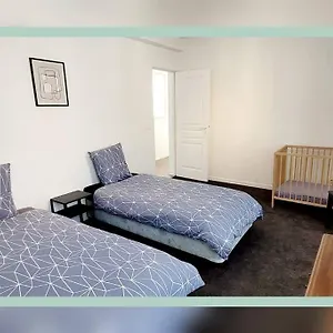 Spacieux T3 Au Pied Des Thermes Appartement